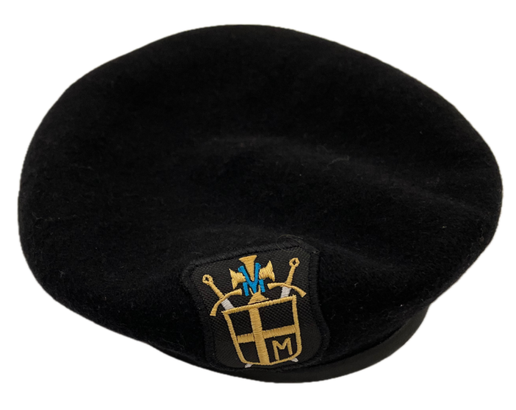 Beret rycerski Zakonu Rycerzy św. Jana Pawła II