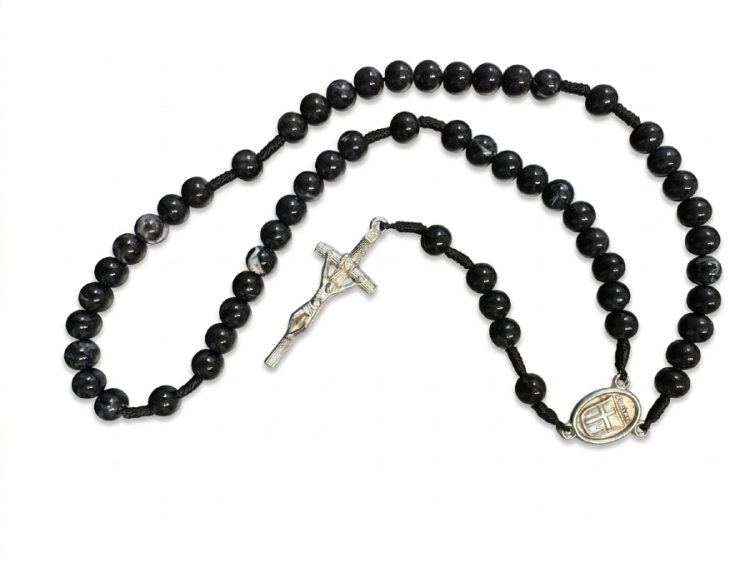 Różaniec Zakonu Rycerzy św. Jana Pawła II - widok drugi